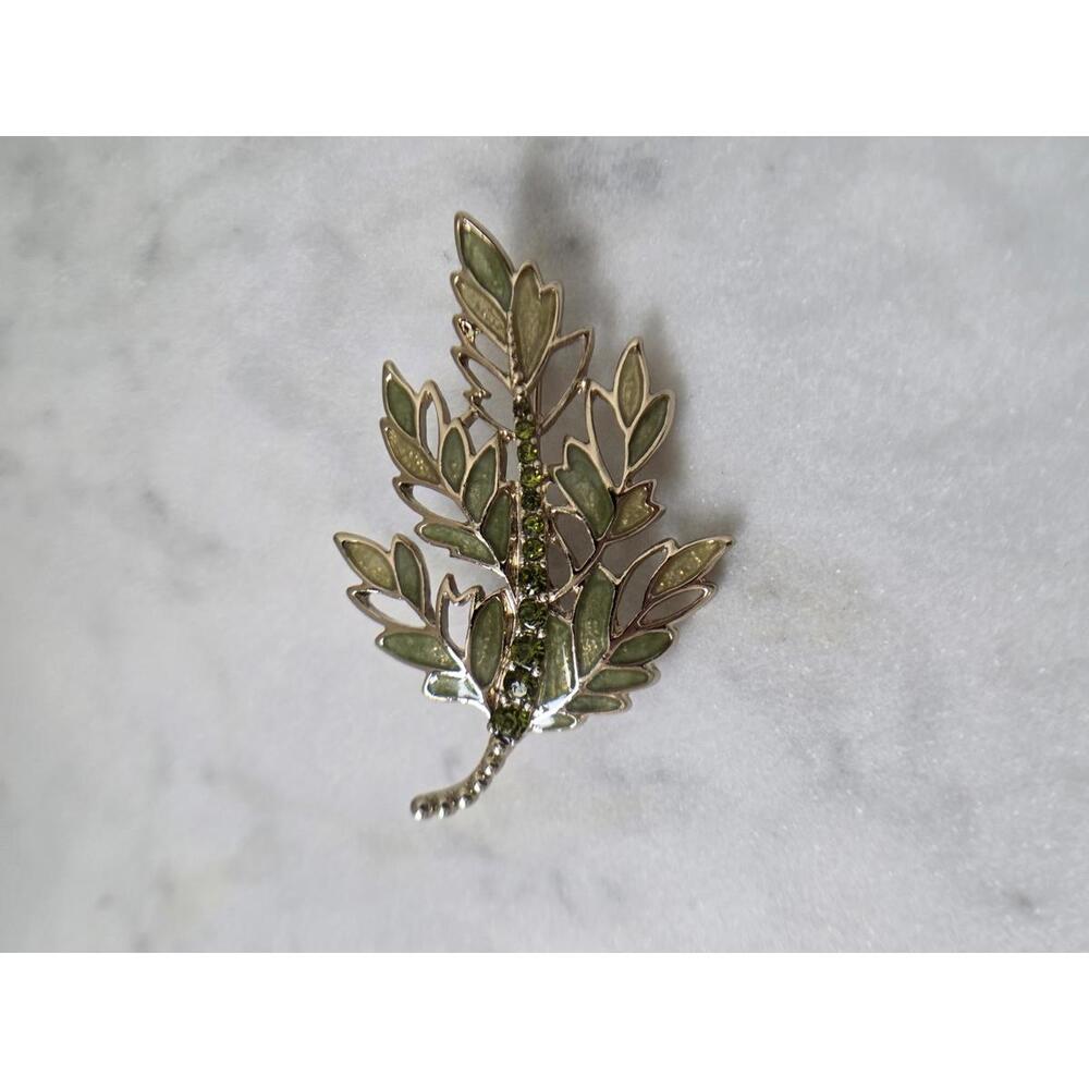 Napier Green Enamel Leaf Brooch with Rhinestones – Original Box